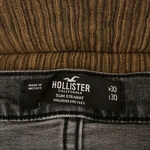 Hollister Men’s Slim Straight Jean